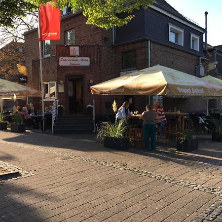 Bed and Breakfast Zum Armen Mann Düsseldorf Exterior foto