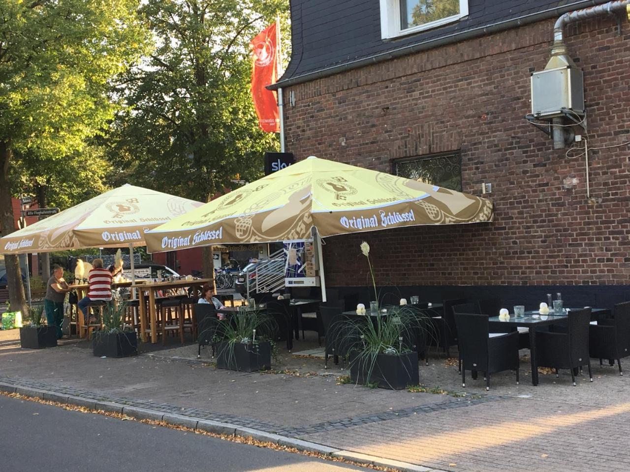 Bed and Breakfast Zum Armen Mann Düsseldorf Exterior foto