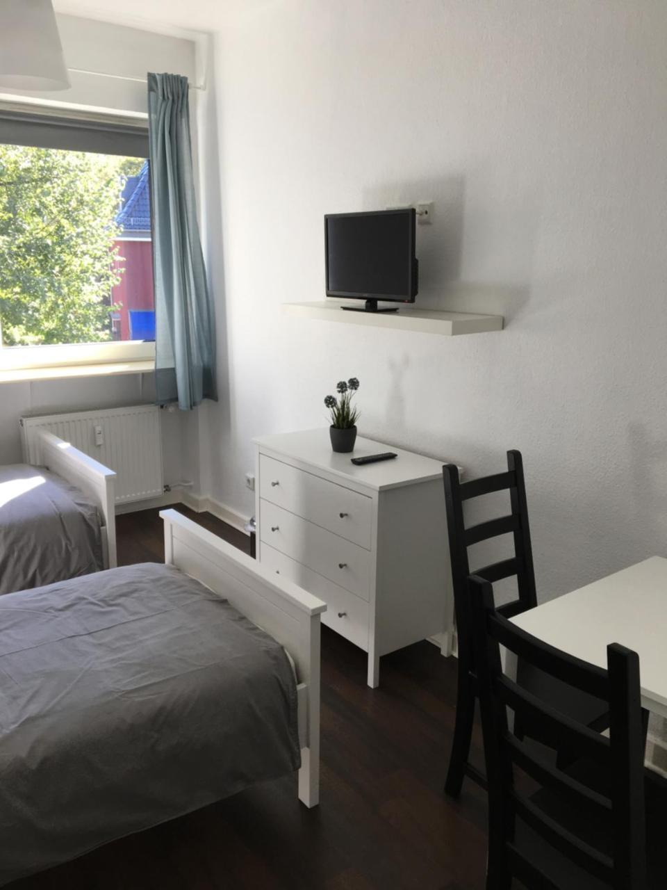 Bed and Breakfast Zum Armen Mann Düsseldorf Exterior foto